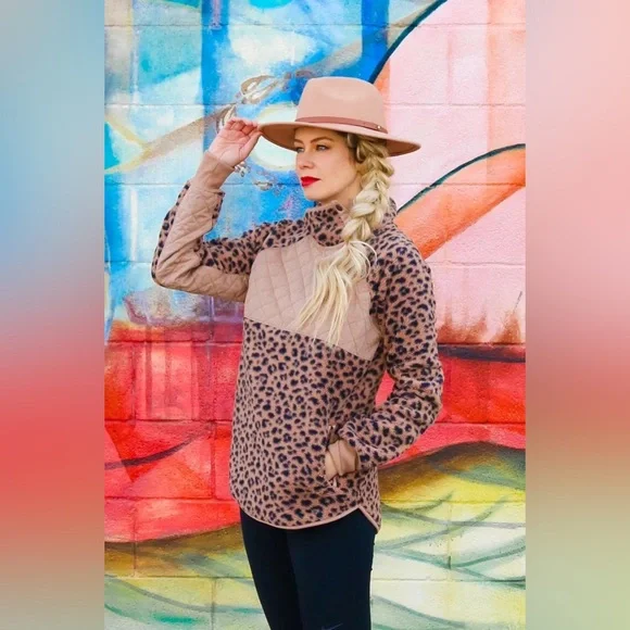 Abercrombie & Fitch Women's Asymmetrical Snap-Up Fleece Size L - Picture 2 of 13